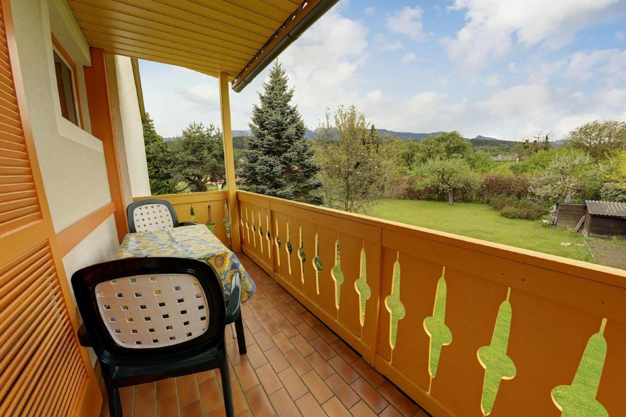 Fruehstueckspension Haus Golker Seeboden Exterior foto
